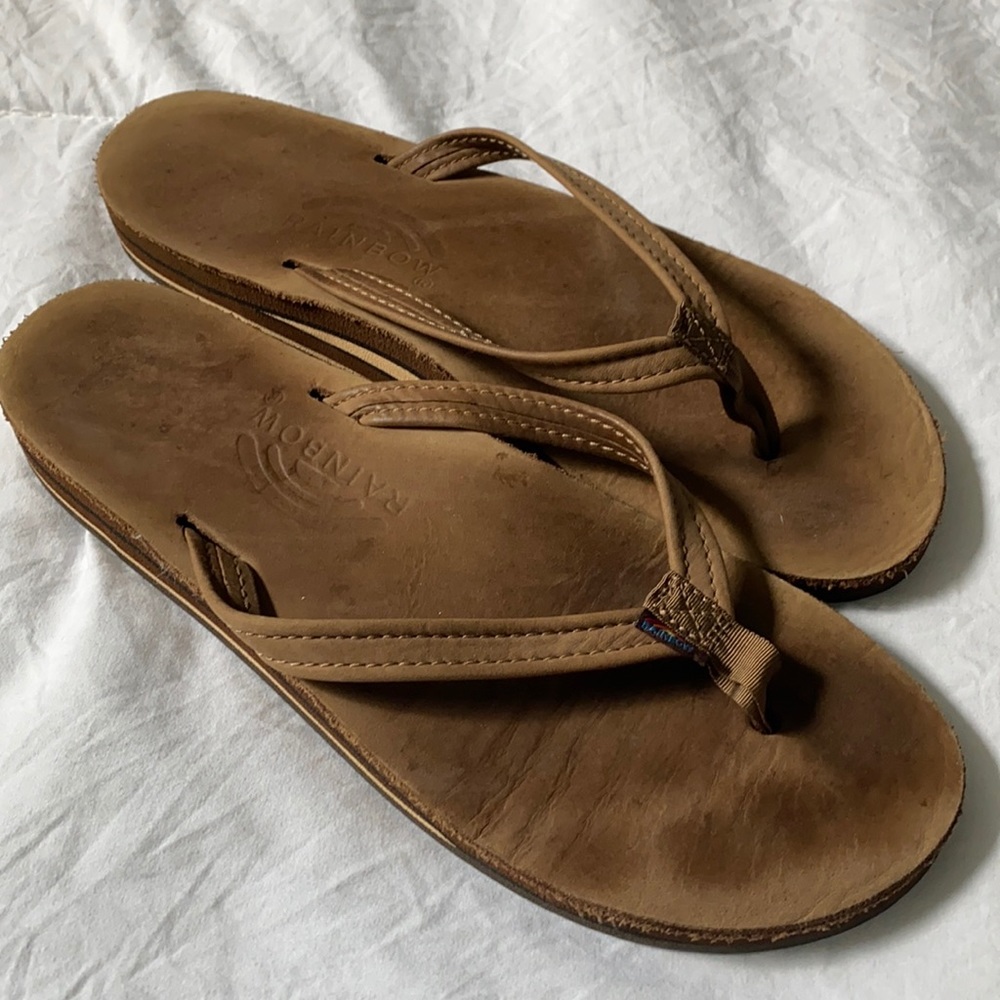 Women’s Rainbow sandals in very good condition.